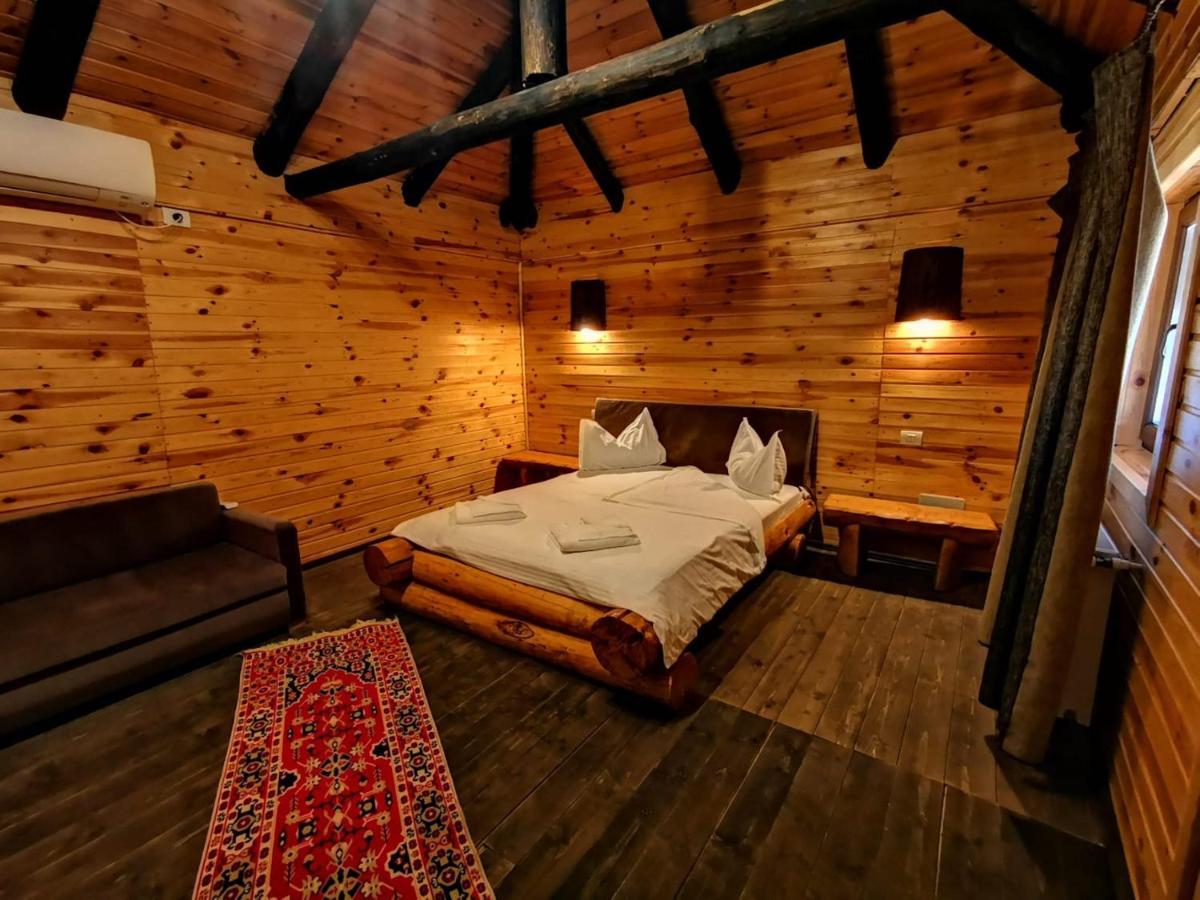 Hotel Ferma Dacilor Tohani Zewnętrze zdjęcie