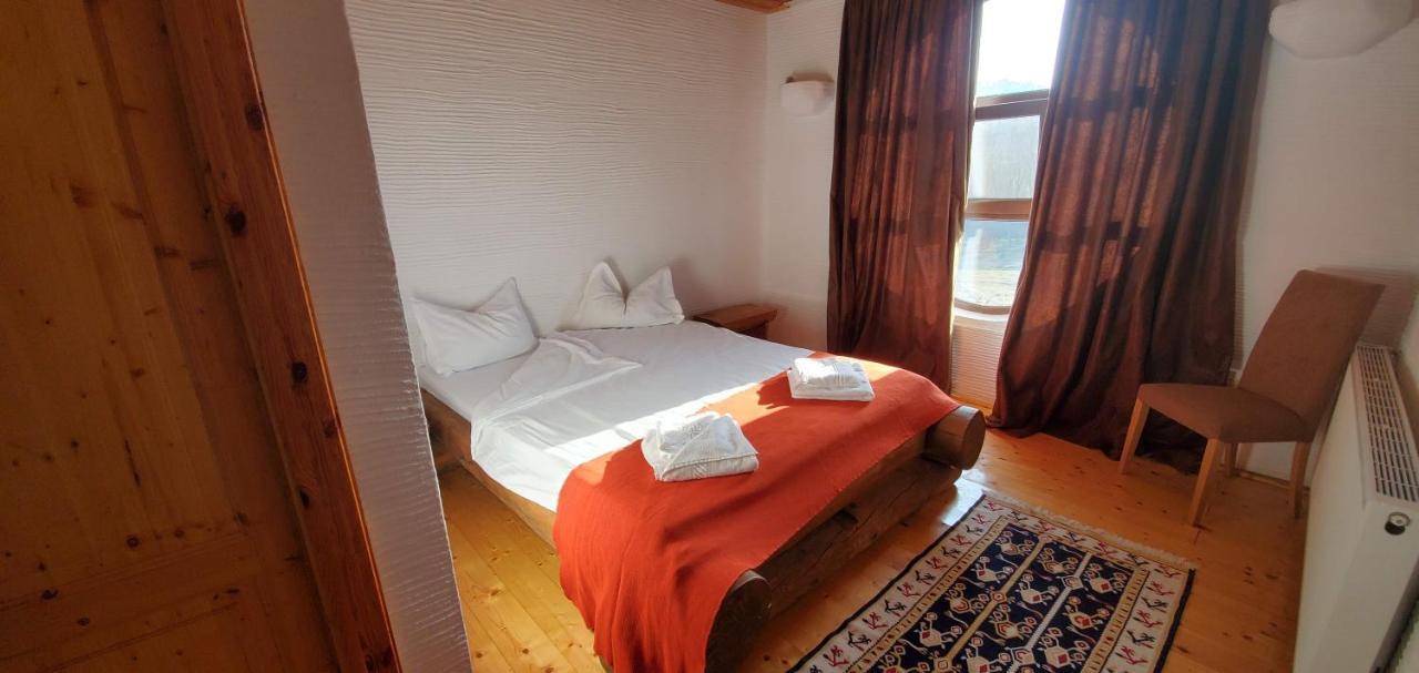 Hotel Ferma Dacilor Tohani Zewnętrze zdjęcie
